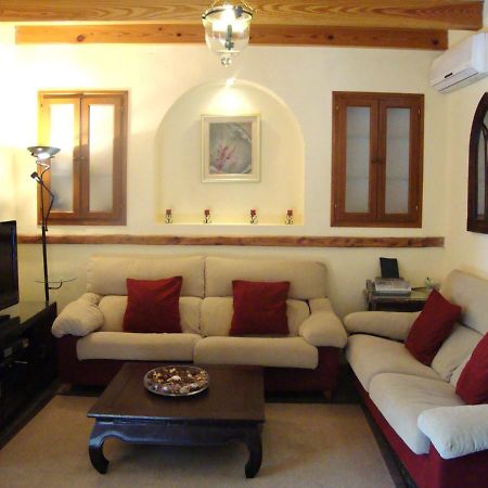 Villa Maria, Bonita Casa Con Jardin Y Piscina Privada En أندراتكس المظهر الخارجي الصورة