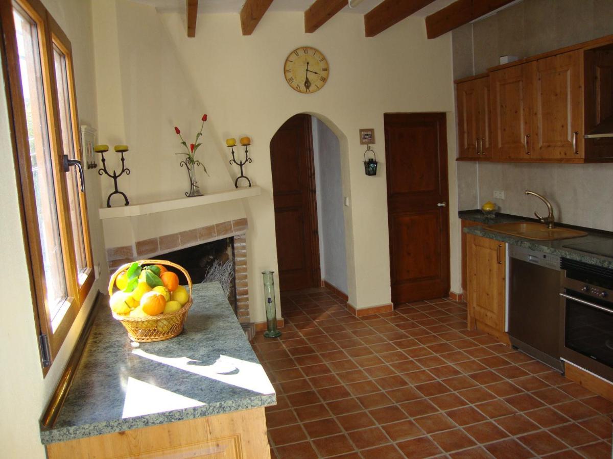 Villa Maria, Bonita Casa Con Jardin Y Piscina Privada En أندراتكس المظهر الخارجي الصورة
