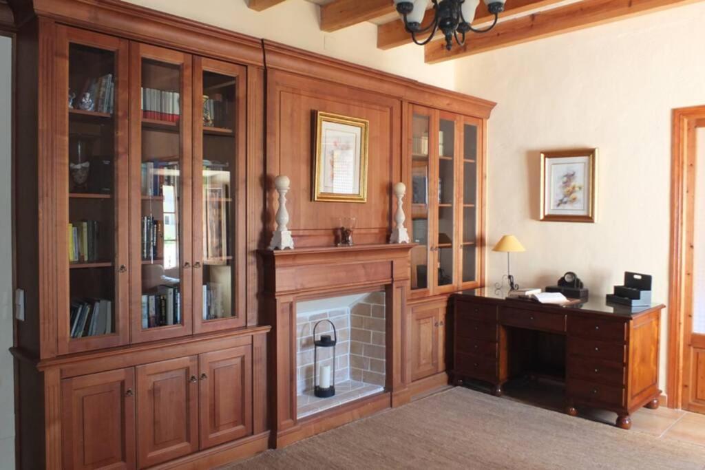 Villa Maria, Bonita Casa Con Jardin Y Piscina Privada En أندراتكس المظهر الخارجي الصورة